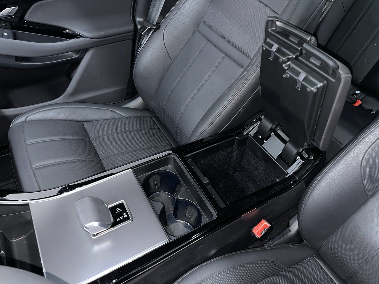 2026 Land Rover Range Rover Evoque