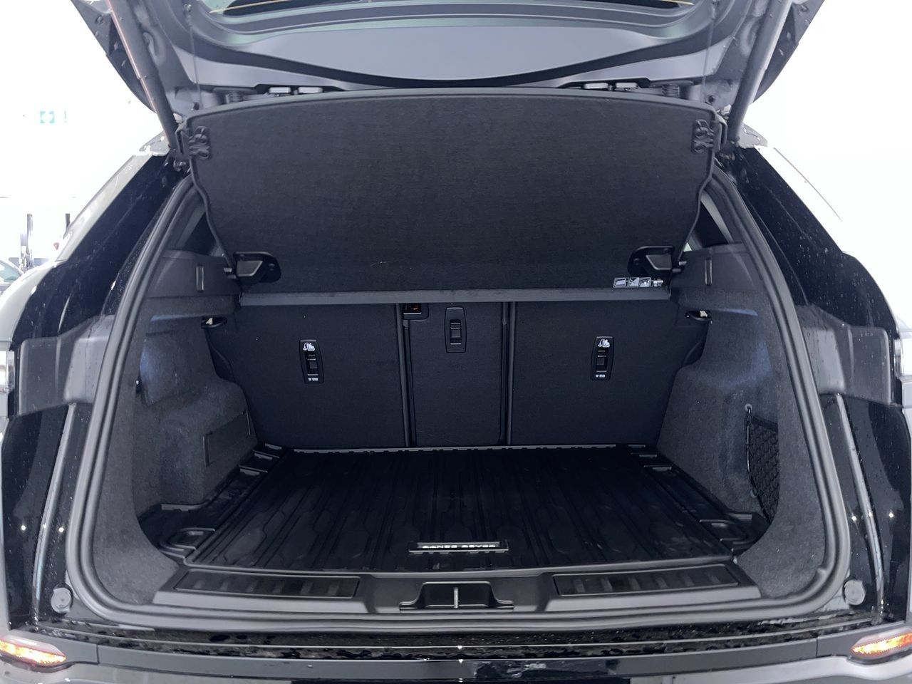 2026 Land Rover Range Rover Evoque