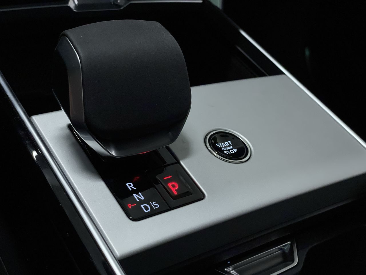 2025 Land Rover RANGE ROVER Mild Hybrid in Vancouver, British Columbia