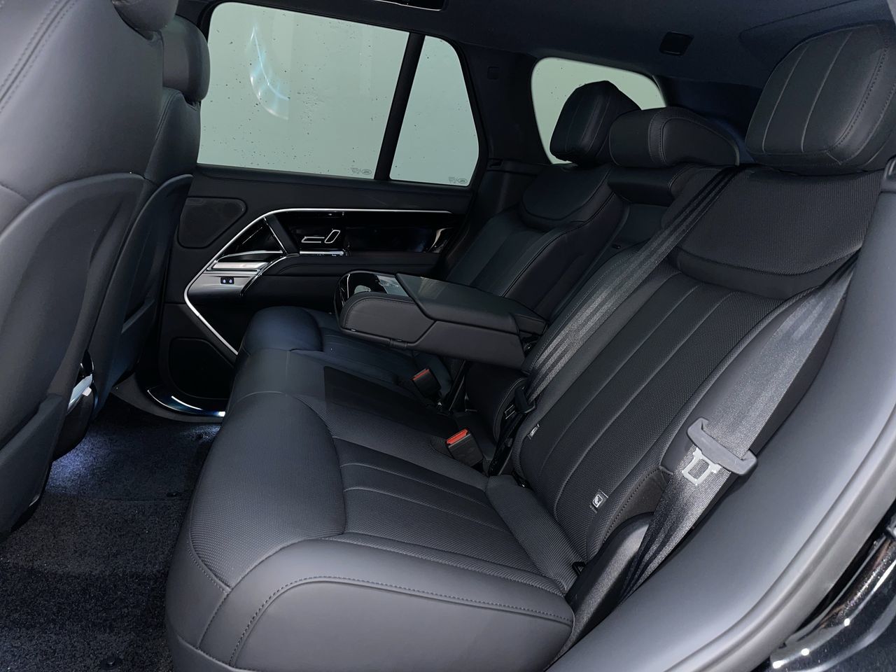 2025 Land Rover RANGE ROVER Mild Hybrid in Vancouver, British Columbia