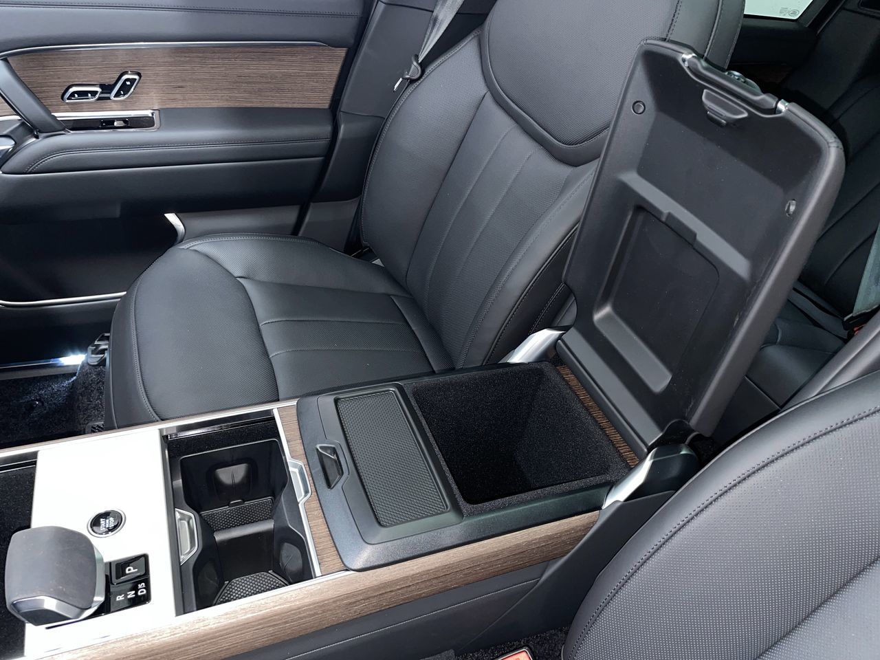 2025 Land Rover Range Rover Mild Hybrid in Vancouver, British Columbia