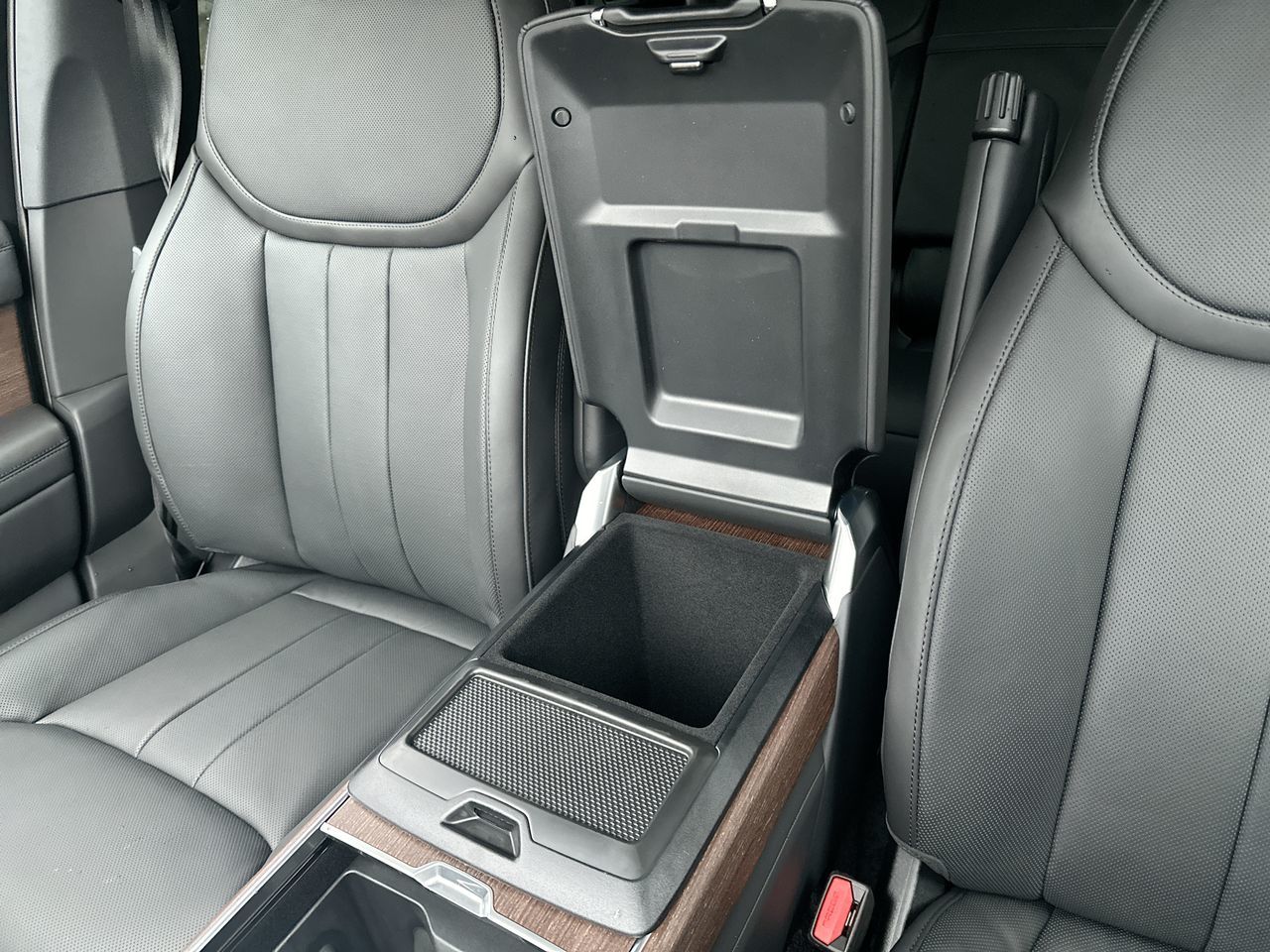 2025 Land Rover RANGE ROVER Mild Hybrid in Vancouver, British Columbia