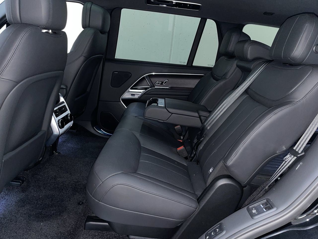 2025 Land Rover RANGE ROVER Mild Hybrid in Vancouver, British Columbia