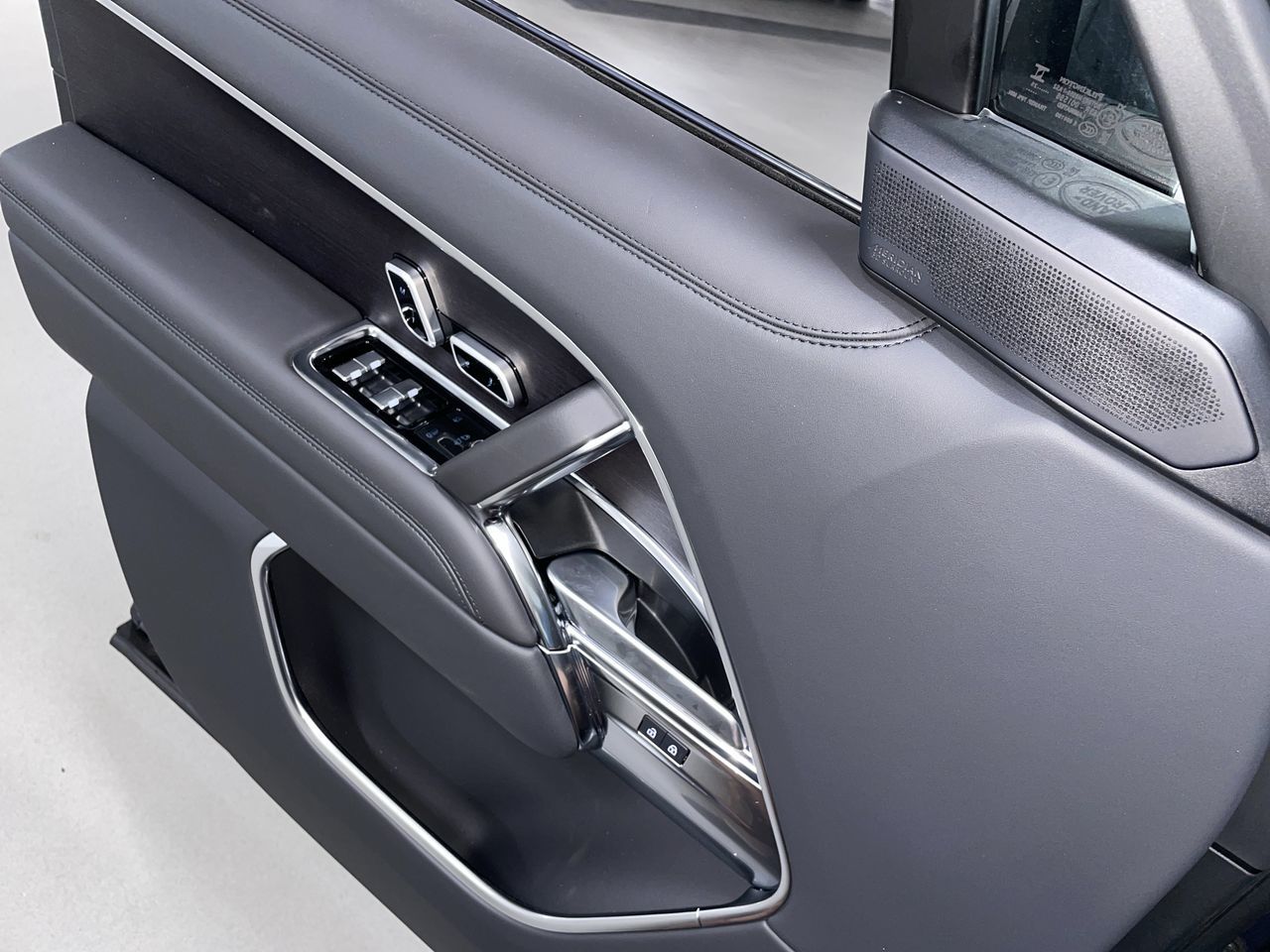 2025 Land Rover RANGE ROVER Mild Hybrid in Vancouver, British Columbia