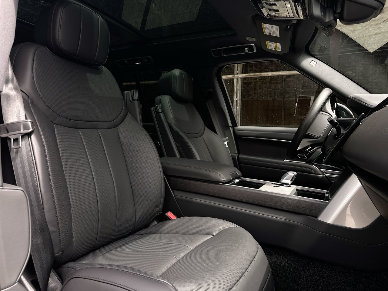 2025  Range Rover Mild Hybrid