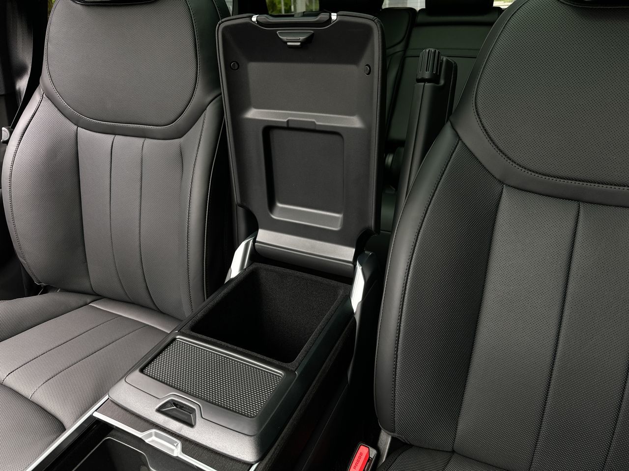 2025 Land Rover RANGE ROVER Mild Hybrid in Vancouver, British Columbia