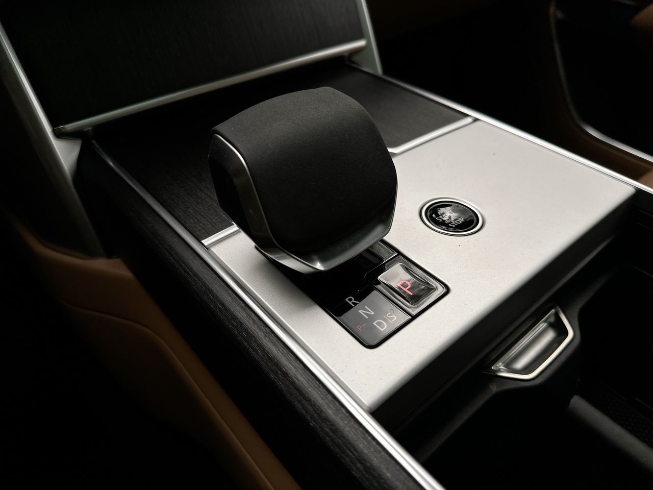 2025 Land Rover RANGE ROVER Mild Hybrid in Vancouver, British Columbia