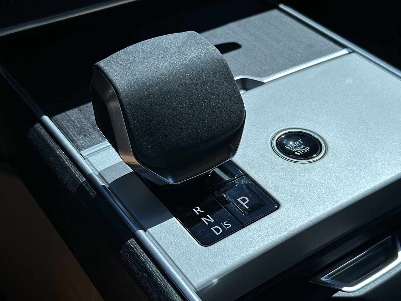 2025 Land Rover RANGE ROVER Mild Hybrid in Vancouver, British Columbia