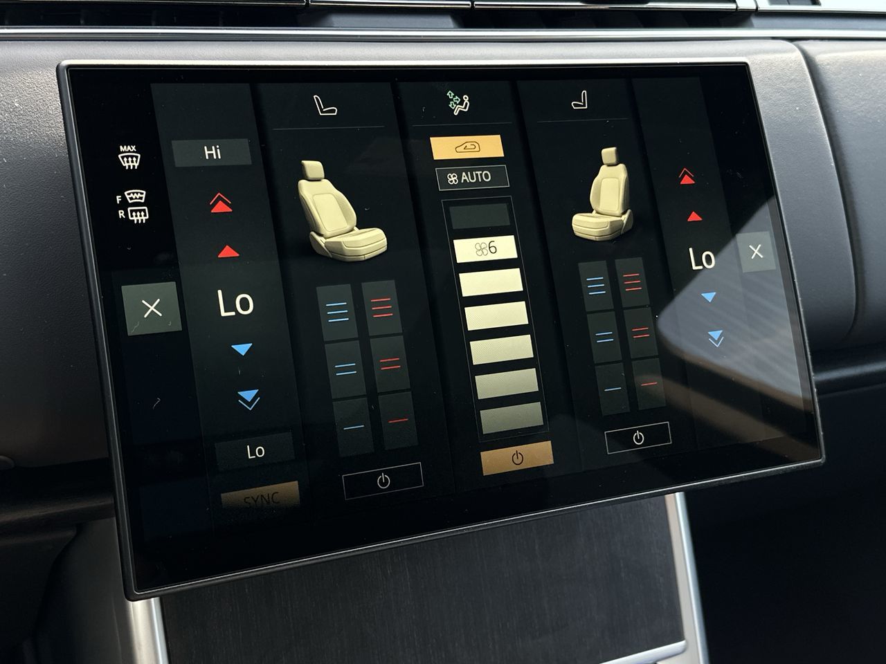 2025  Range Rover Mild Hybrid