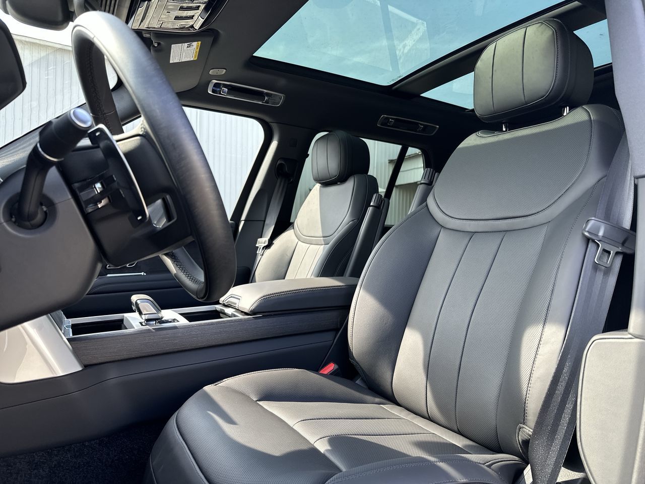 2025 Land Rover RANGE ROVER Mild Hybrid in Vancouver, British Columbia