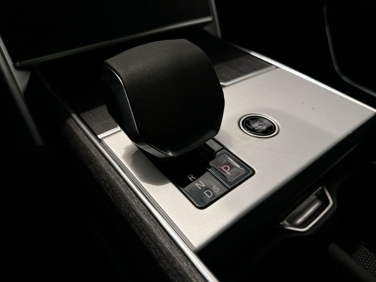 2025 Land Rover RANGE ROVER Mild Hybrid in Vancouver, British Columbia