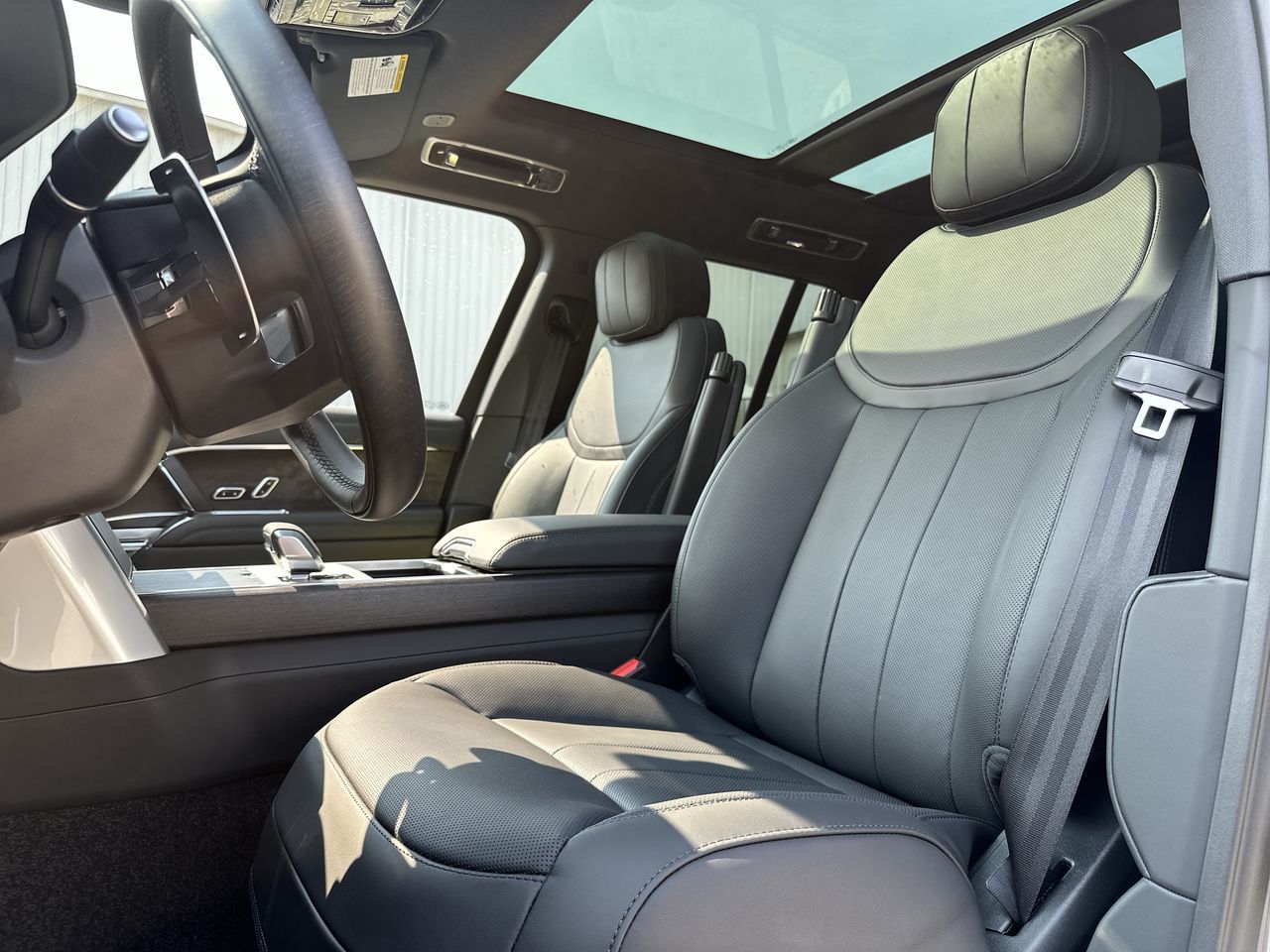 2025 Land Rover RANGE ROVER Mild Hybrid in Vancouver, British Columbia