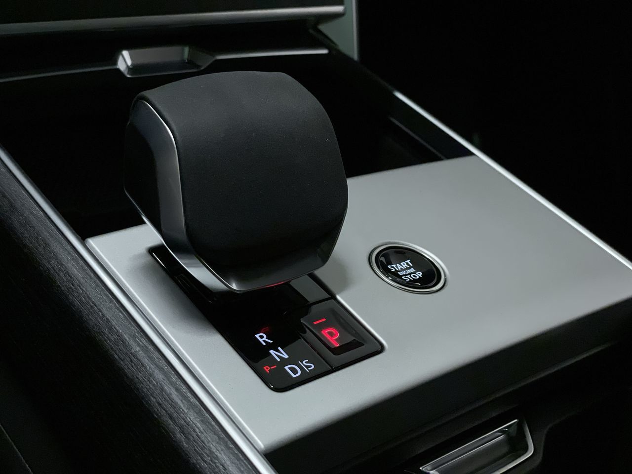 2025 Land Rover RANGE ROVER Mild Hybrid in Vancouver, British Columbia