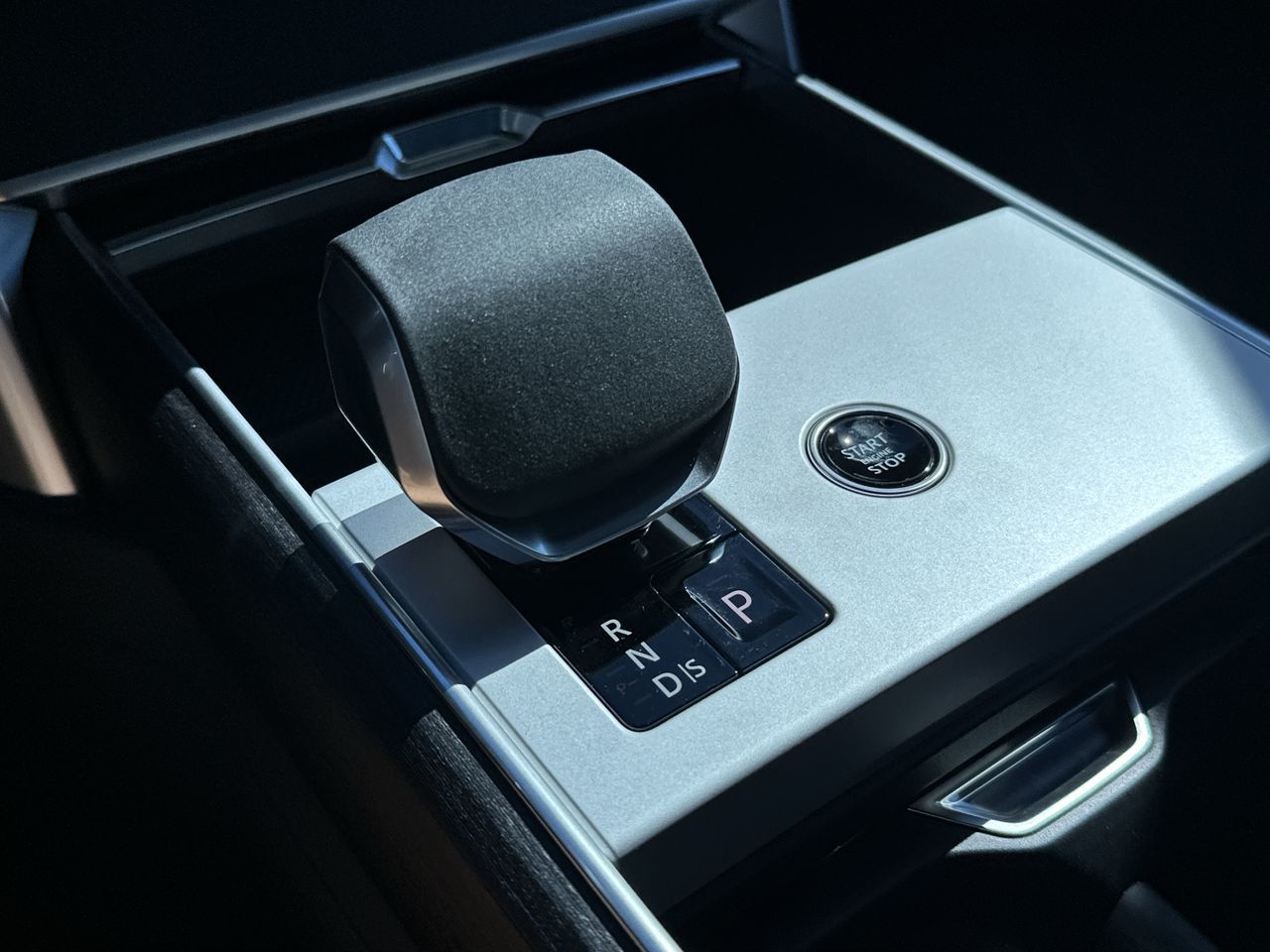 2025 Land Rover RANGE ROVER Mild Hybrid in Vancouver, British Columbia