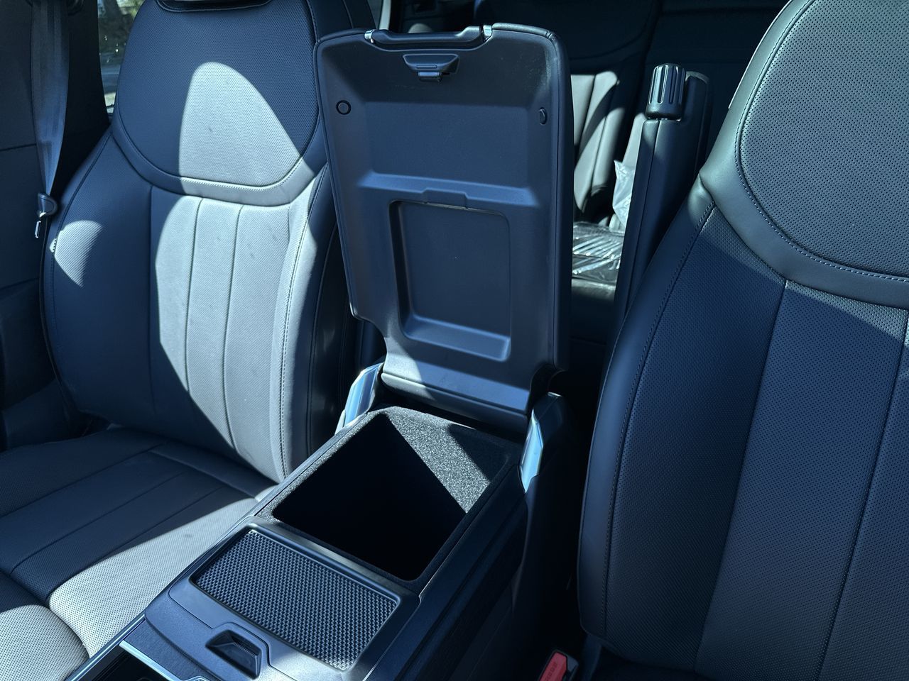 2025 Land Rover RANGE ROVER Mild Hybrid in Vancouver, British Columbia