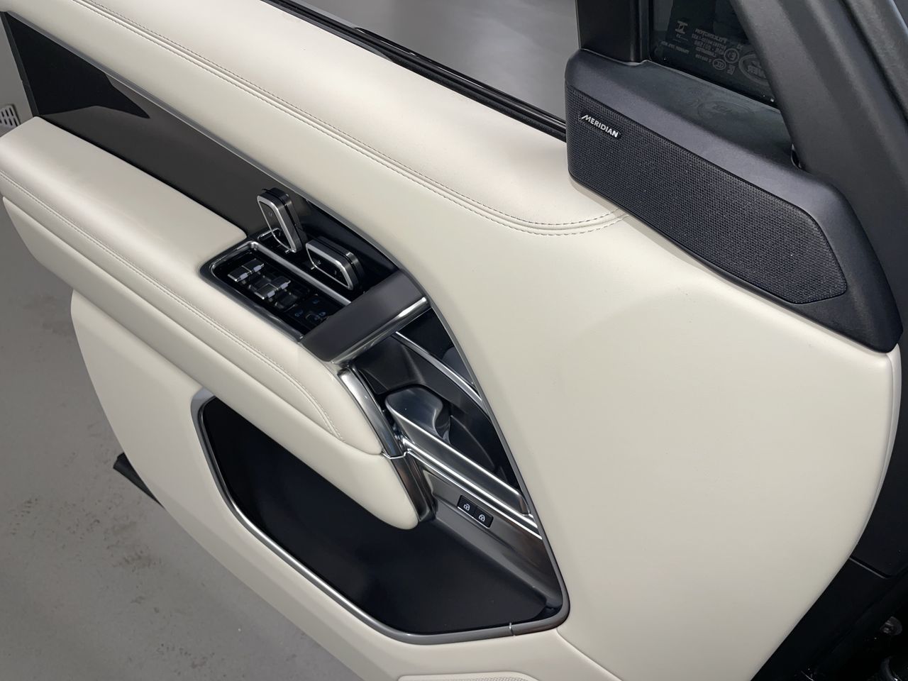 2025 Land Rover RANGE ROVER Mild Hybrid in Vancouver, British Columbia