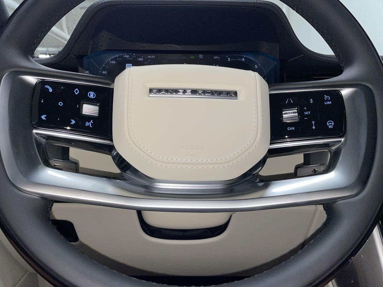 2025 Land Rover RANGE ROVER Mild Hybrid in Vancouver, British Columbia