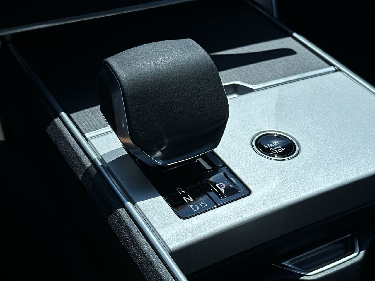 2025 Land Rover RANGE ROVER Mild Hybrid in Vancouver, British Columbia