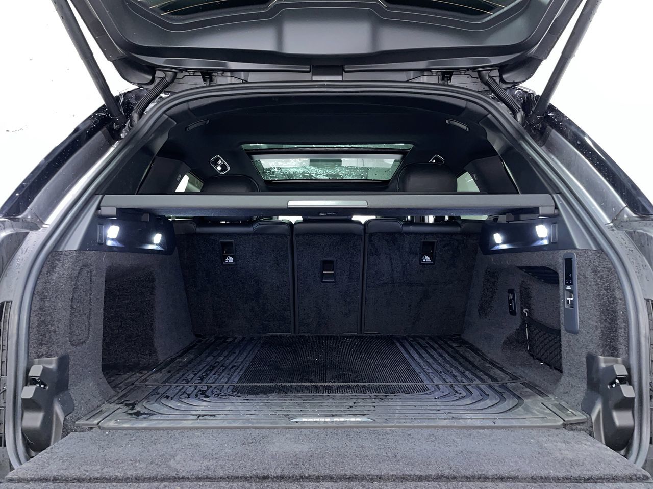 2026 Land Rover Range Rover Mild Hybrid in Vancouver, British Columbia