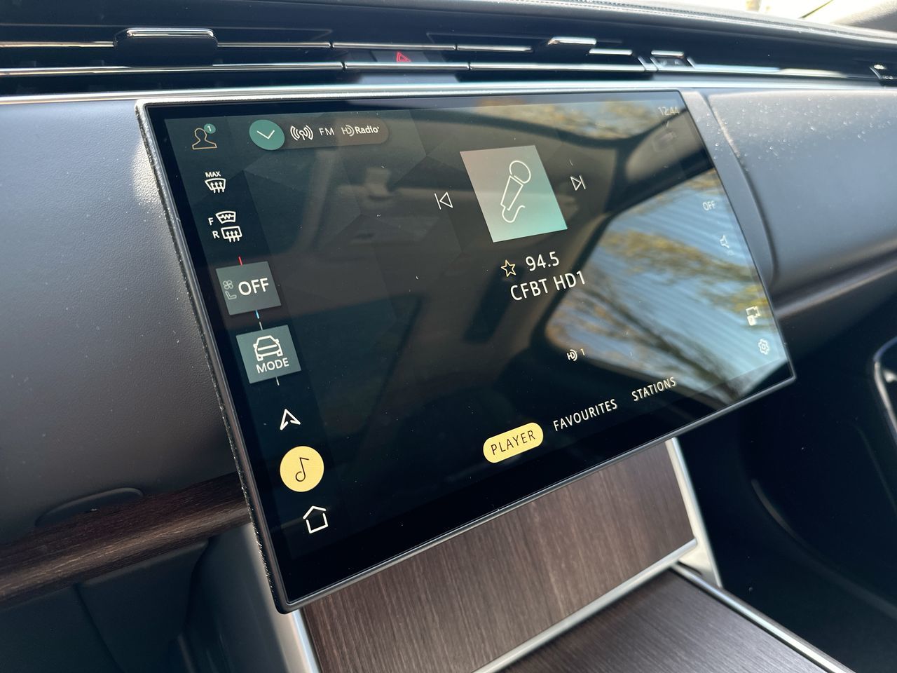 2025 Land Rover RANGE ROVER Plug-in Hybrid in Vancouver, British Columbia