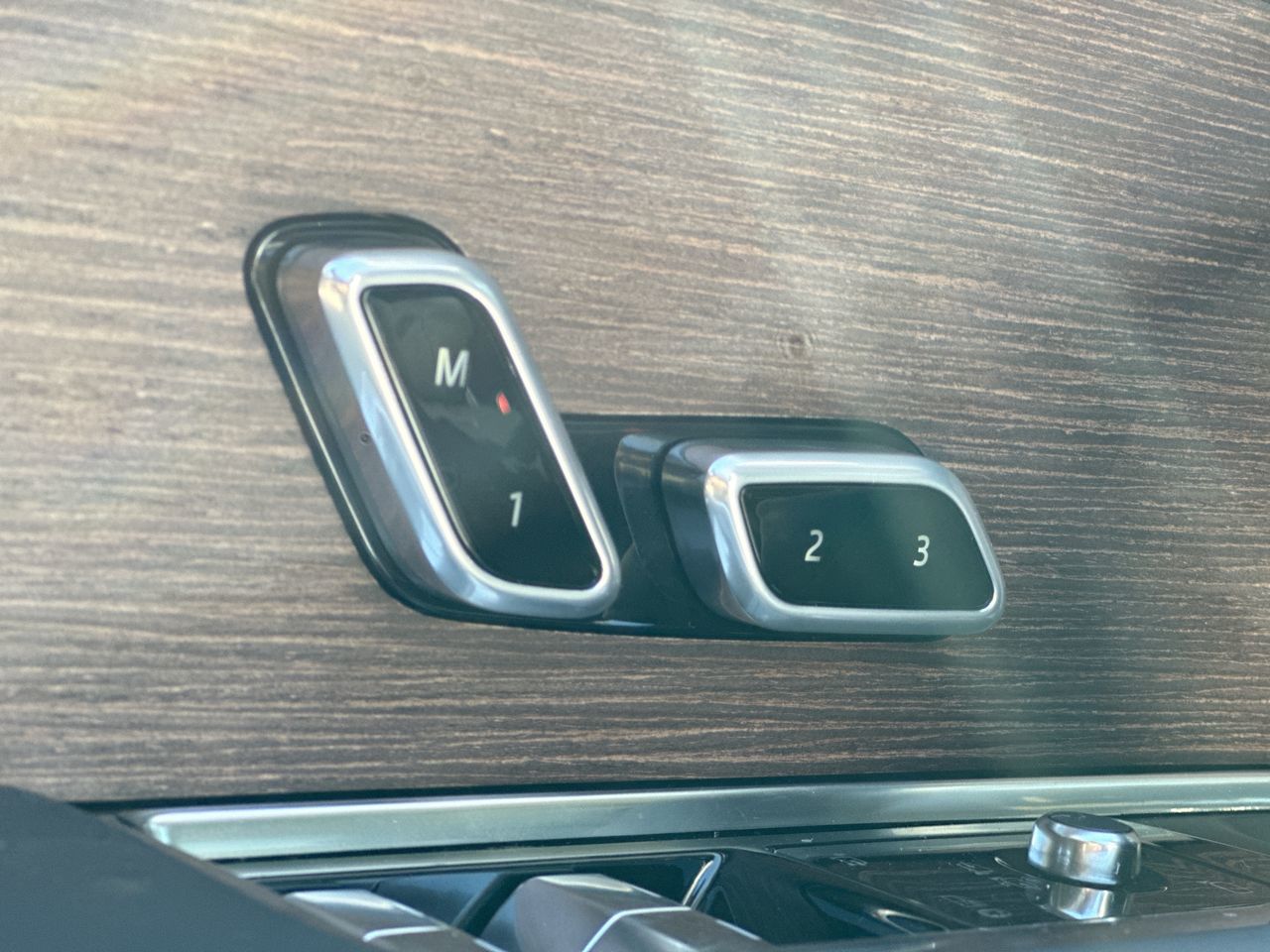 2025 Land Rover RANGE ROVER Plug-in Hybrid in Vancouver, British Columbia
