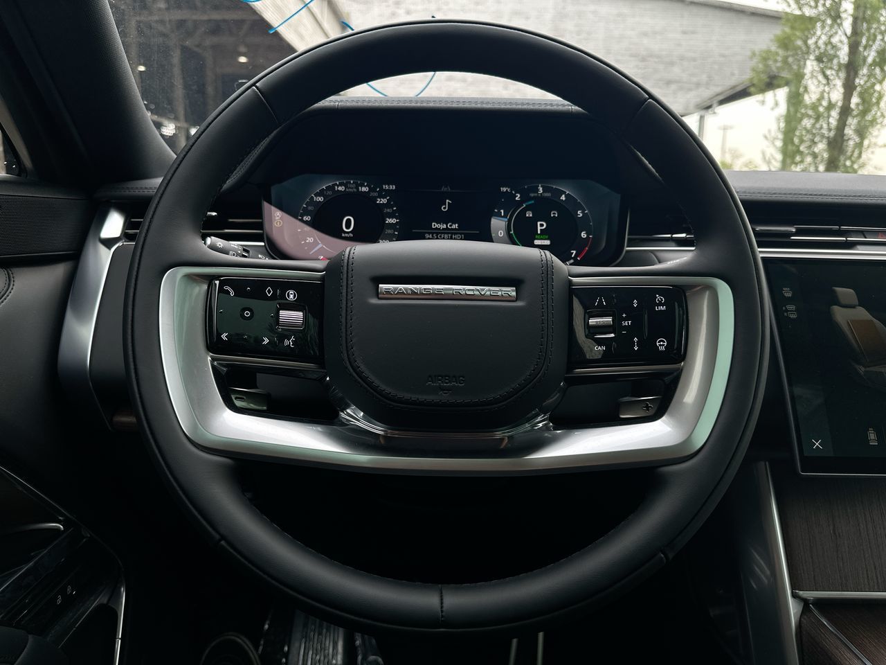 2025 Land Rover RANGE ROVER Plug-in Hybrid in Vancouver, British Columbia