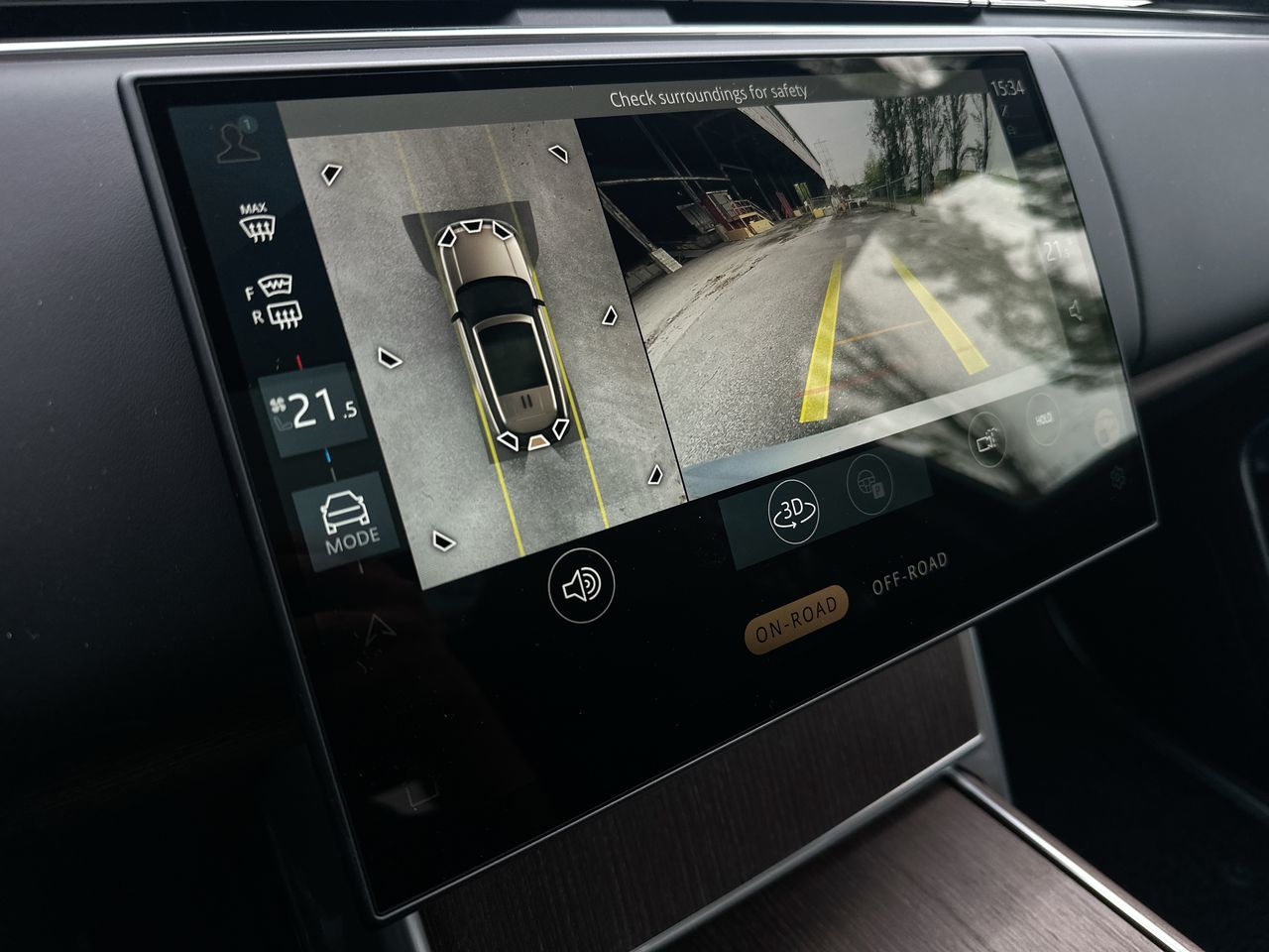 2025 Land Rover RANGE ROVER Plug-in Hybrid in Vancouver, British Columbia