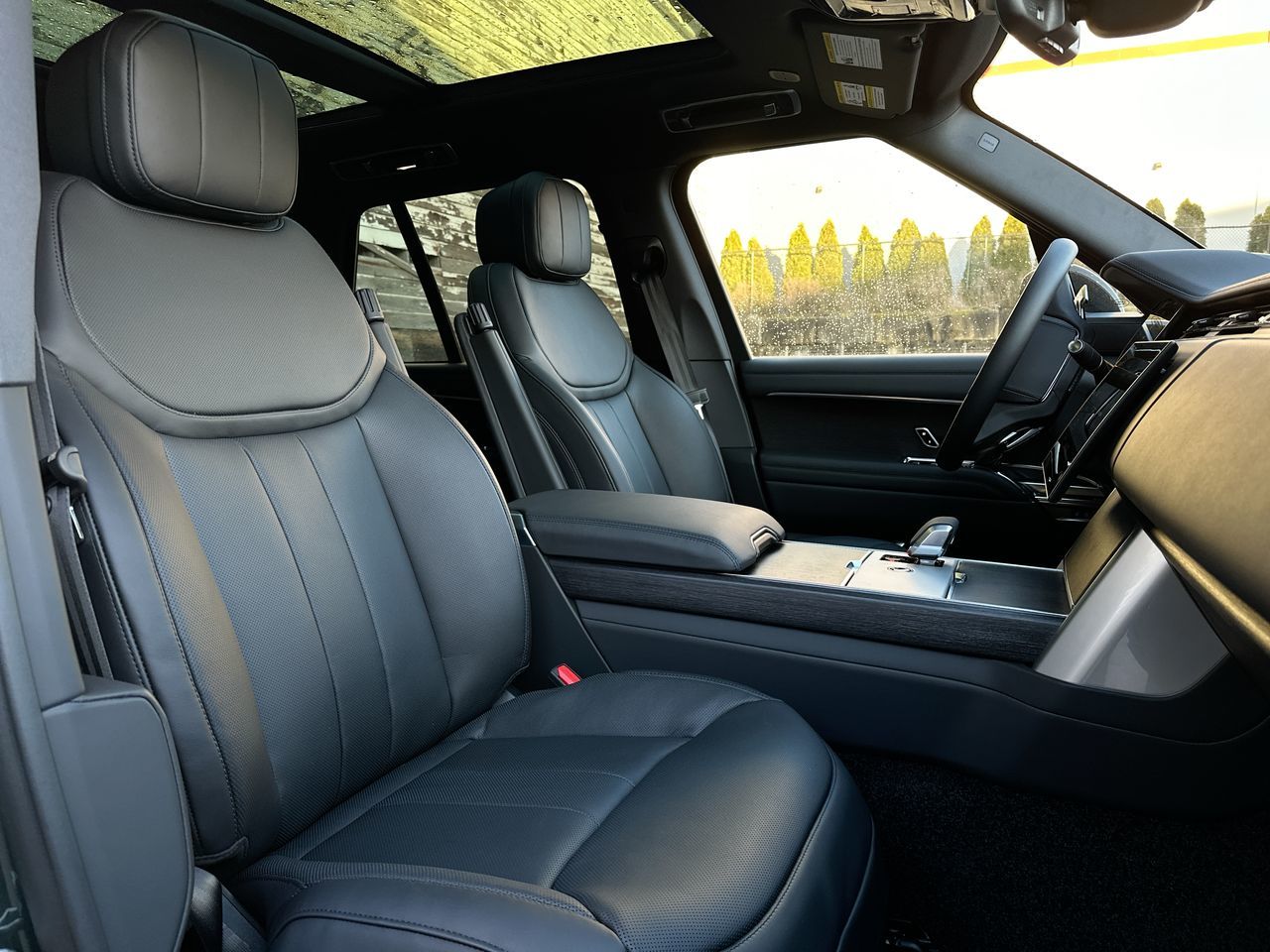 2025  Range Rover Plug-in Hybrid