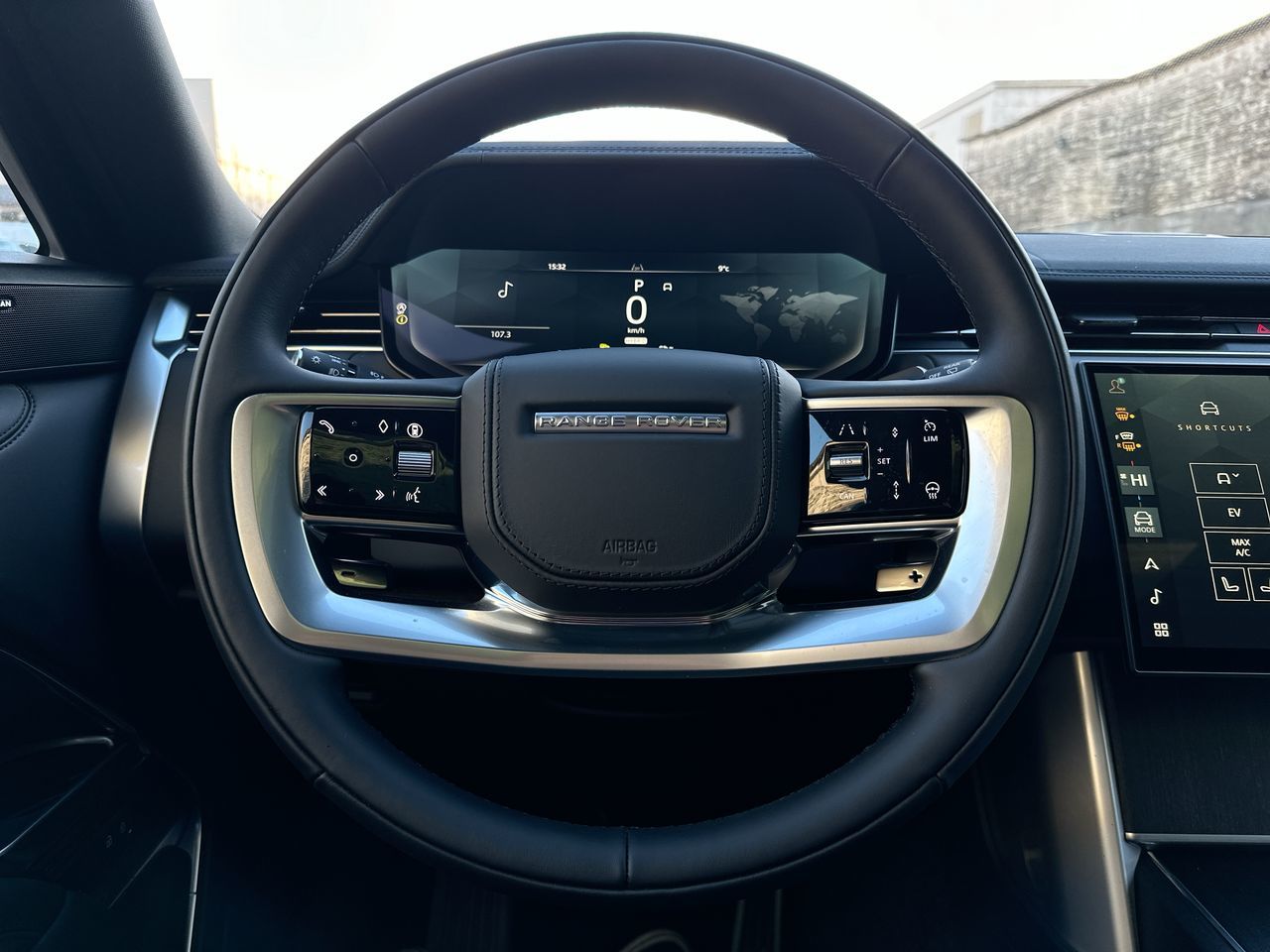 2025  Range Rover Plug-in Hybrid