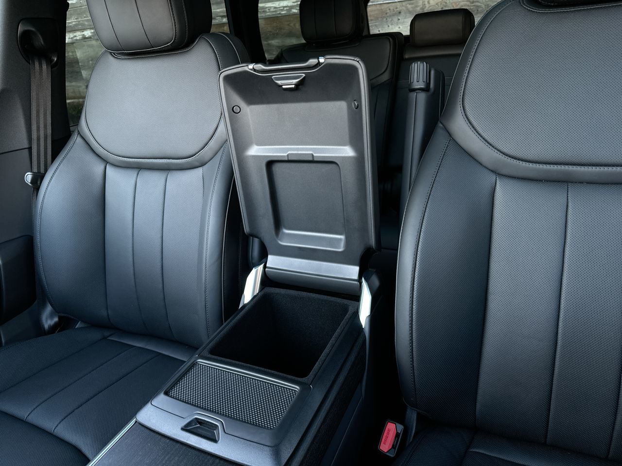 2025  Range Rover Plug-in Hybrid