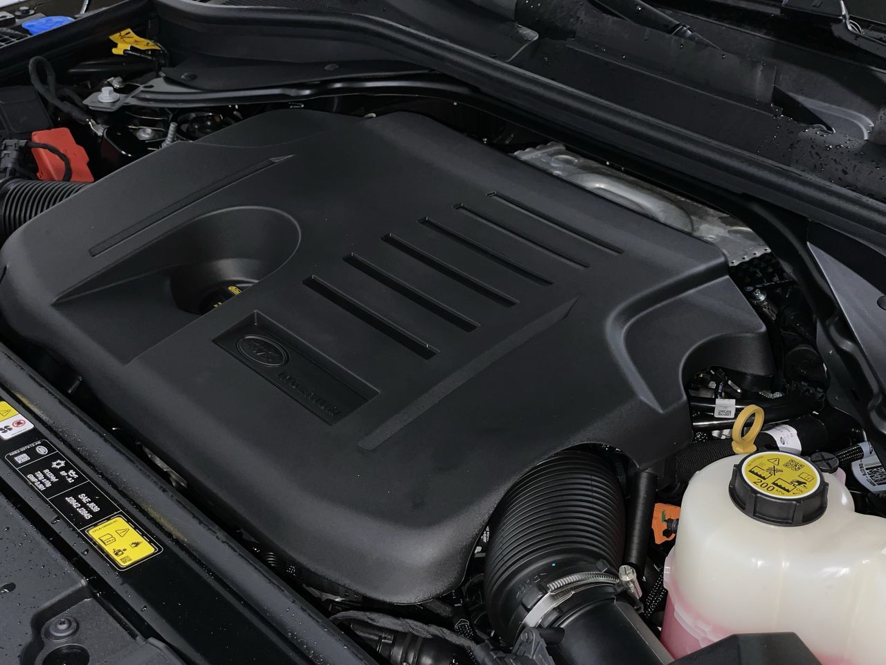 2025  Range Rover Plug-in Hybrid