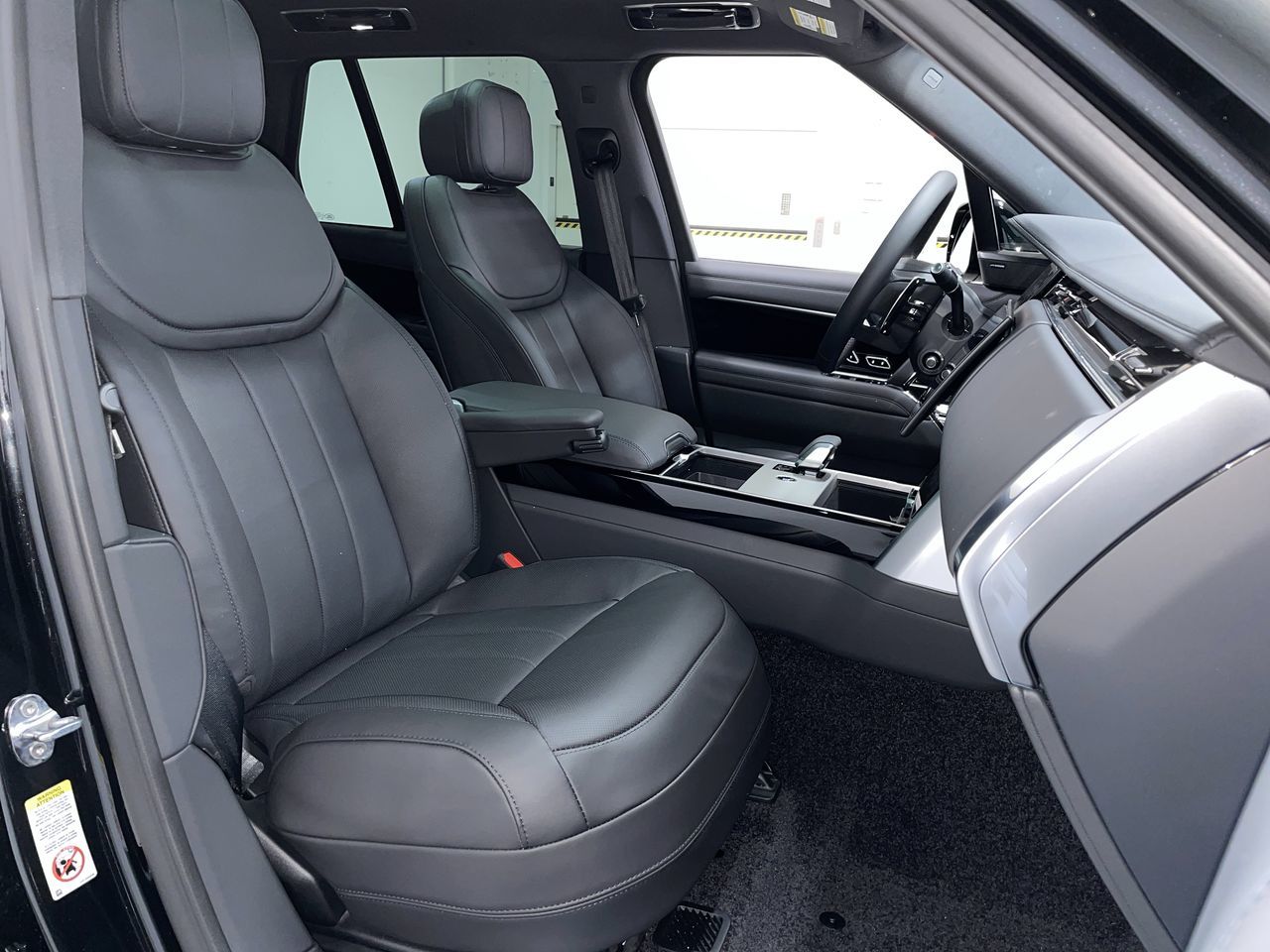 2025  Range Rover Plug-in Hybrid