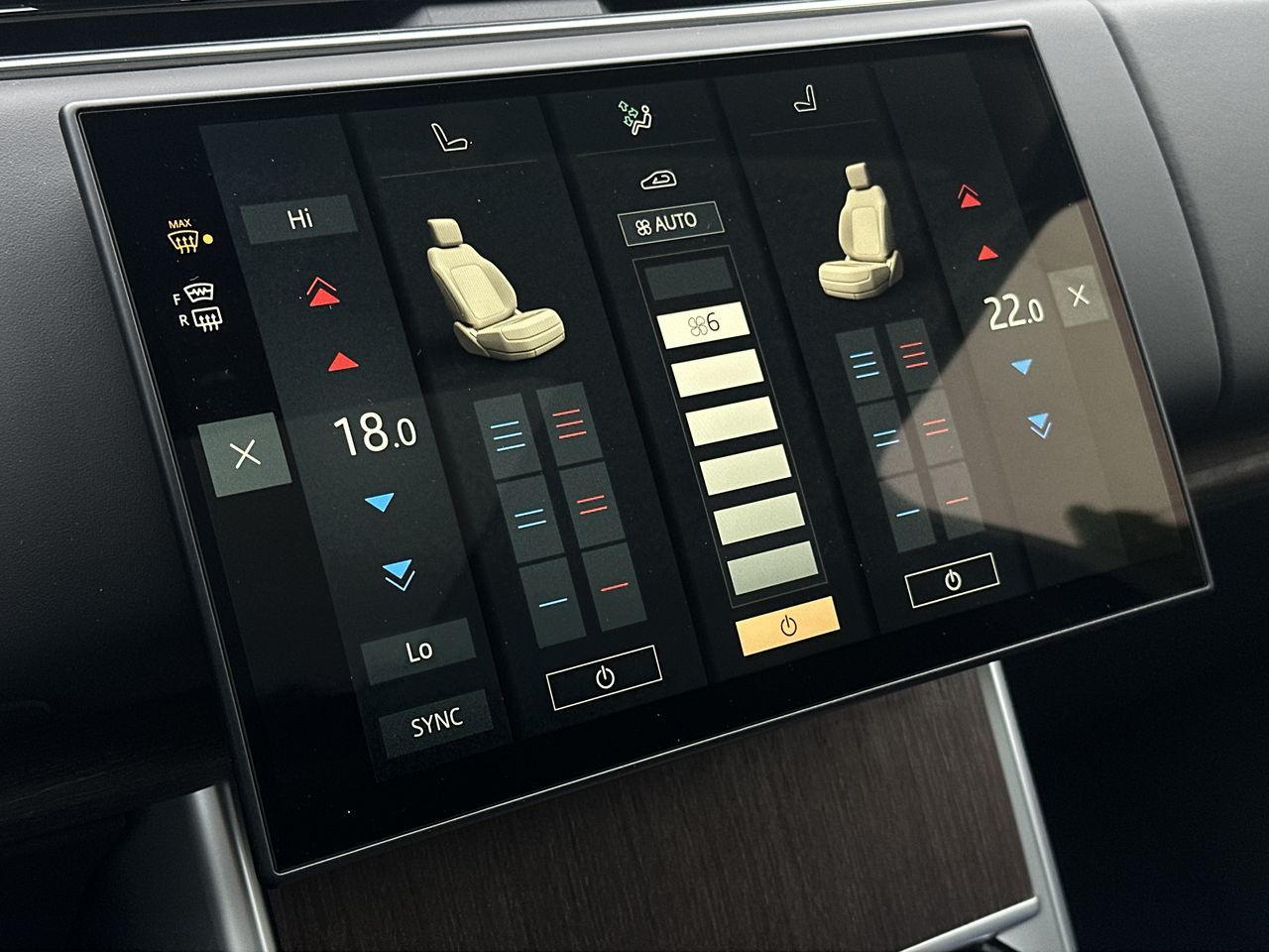 2025 Land Rover Range Rover Plug-in Hybrid in Vancouver, British Columbia