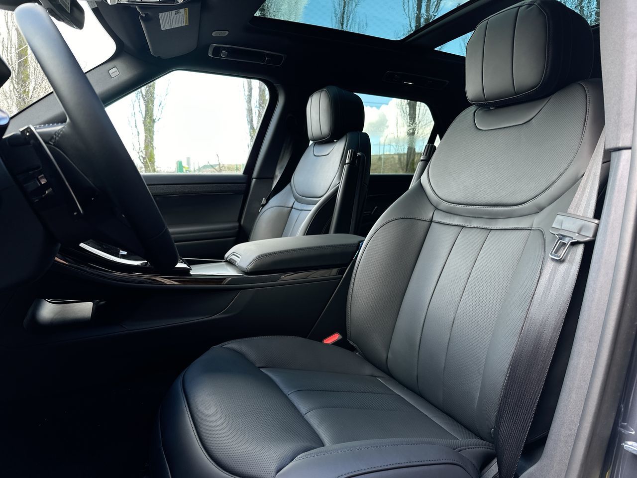 2025 Land Rover RANGE ROVER SPORT Mild Hybrid in Vancouver, British Columbia