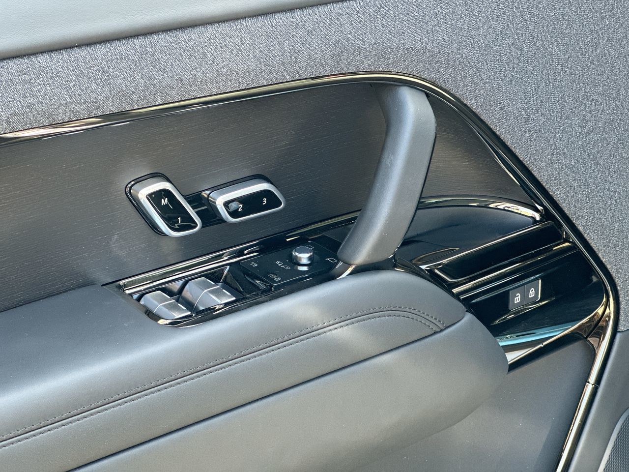 2025 Land Rover RANGE ROVER SPORT Mild Hybrid in Vancouver, British Columbia