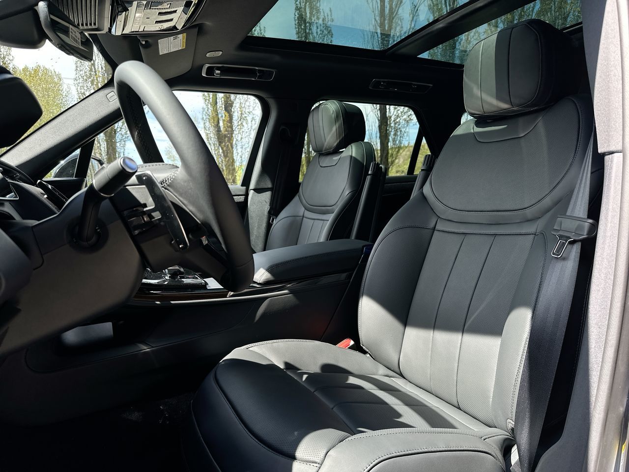 2025 Land Rover RANGE ROVER SPORT Mild Hybrid in Vancouver, British Columbia