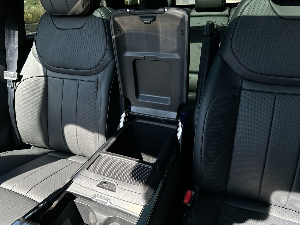 2025 Land Rover RANGE ROVER SPORT Mild Hybrid in Vancouver, British Columbia