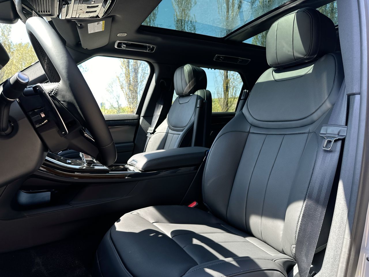 2025 Land Rover RANGE ROVER SPORT Mild Hybrid in Vancouver, British Columbia