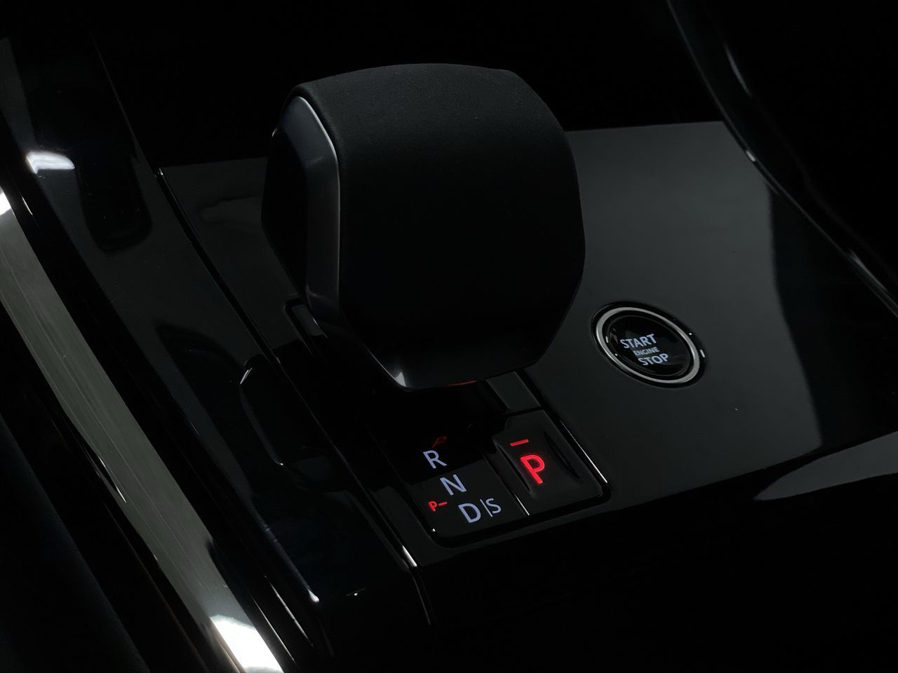2025 Land Rover RANGE ROVER SPORT MHEV in Vancouver, British Columbia