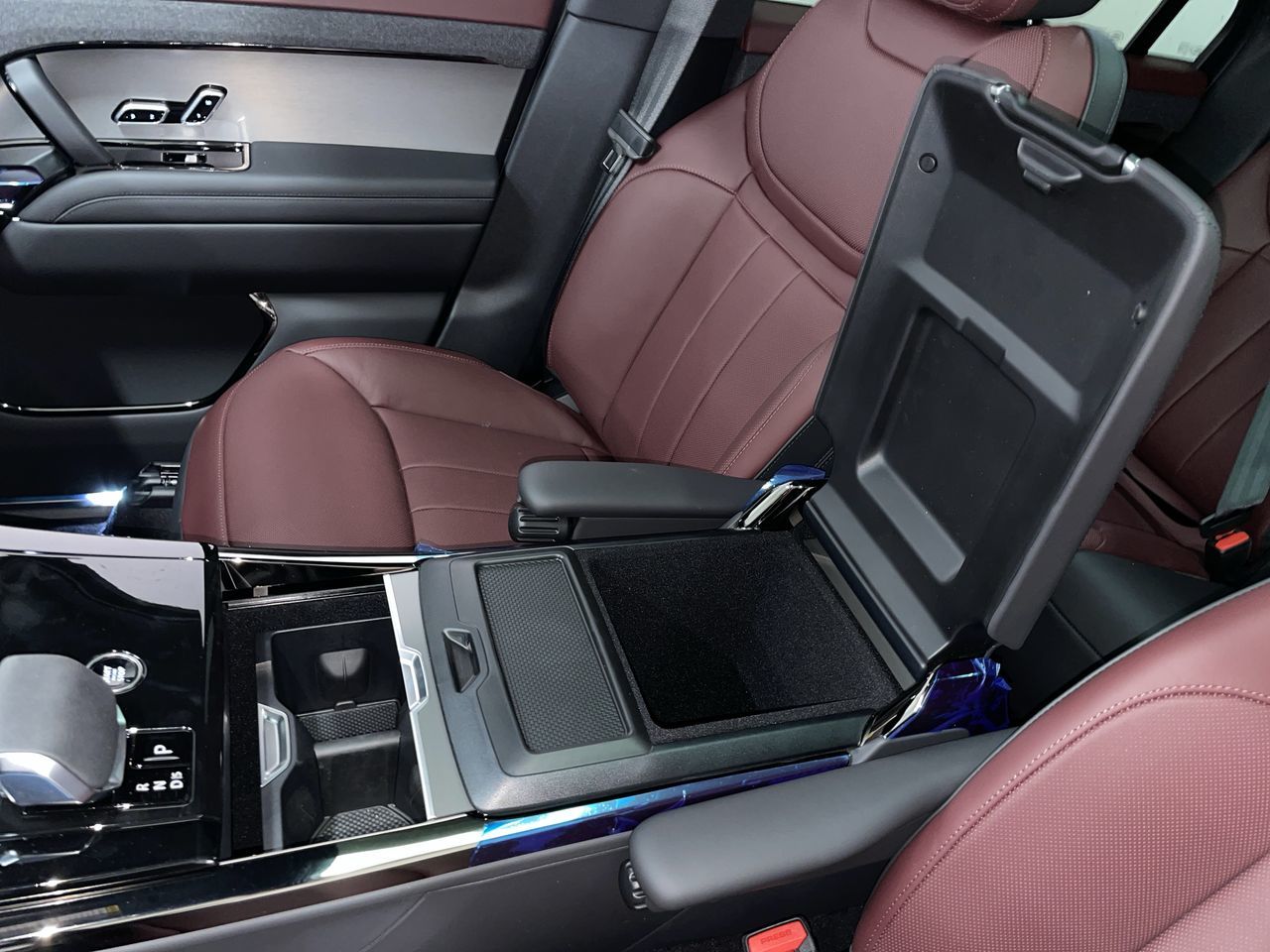 2025 Land Rover RANGE ROVER SPORT MHEV in Vancouver, British Columbia