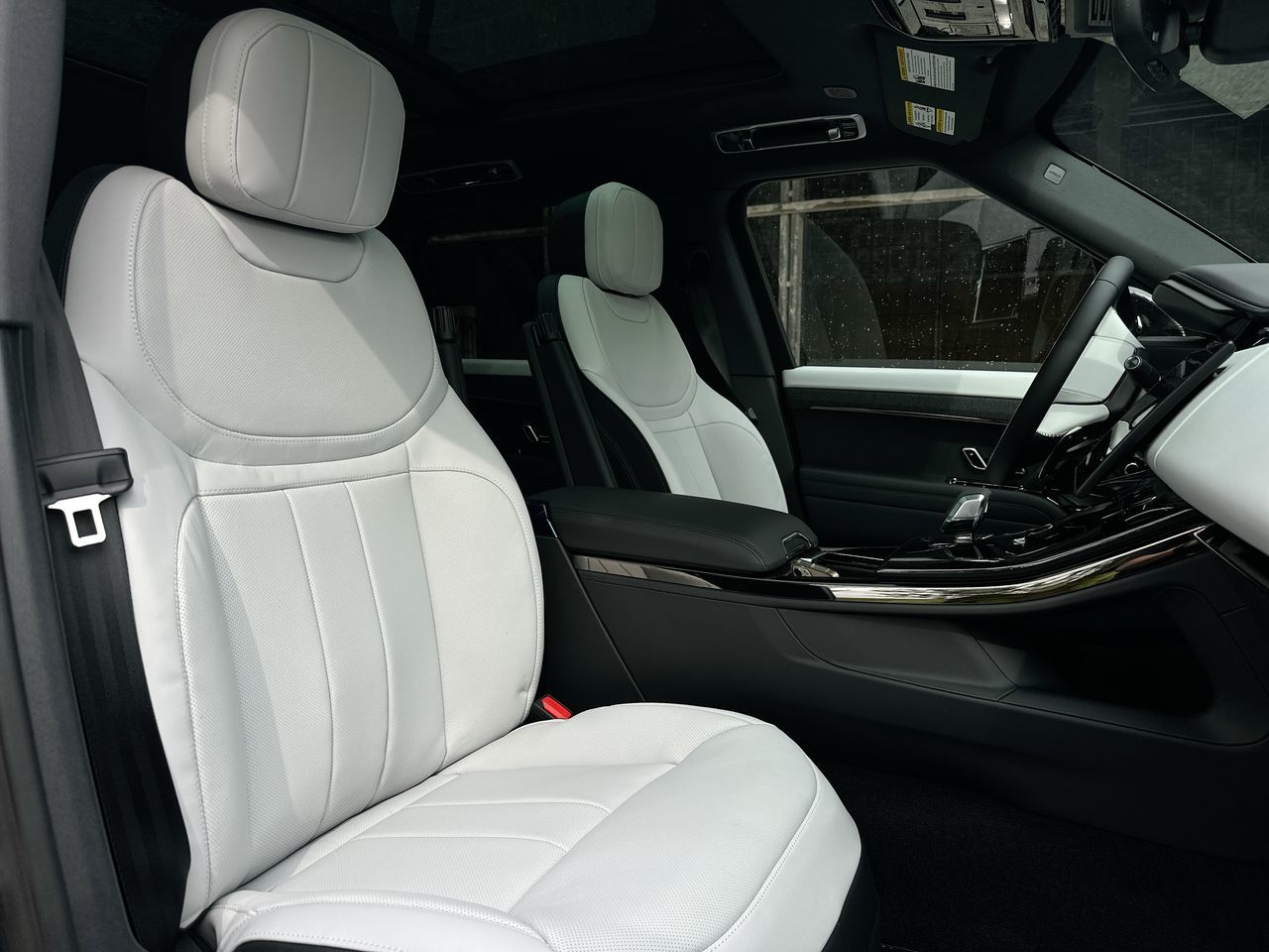 2025 Land Rover RANGE ROVER SPORT Mild Hybrid in Vancouver, British Columbia