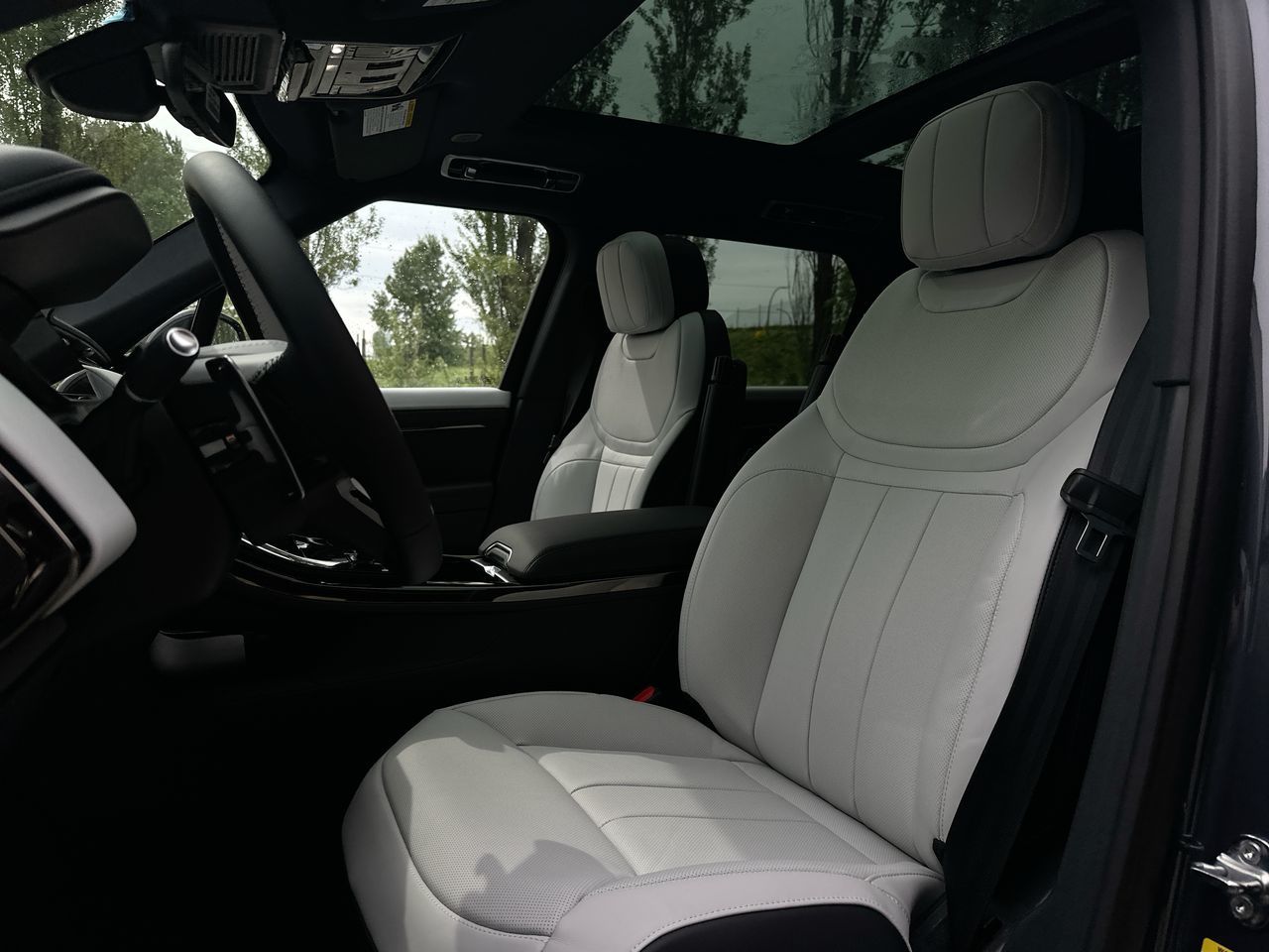 2025 Land Rover RANGE ROVER SPORT Mild Hybrid in Vancouver, British Columbia