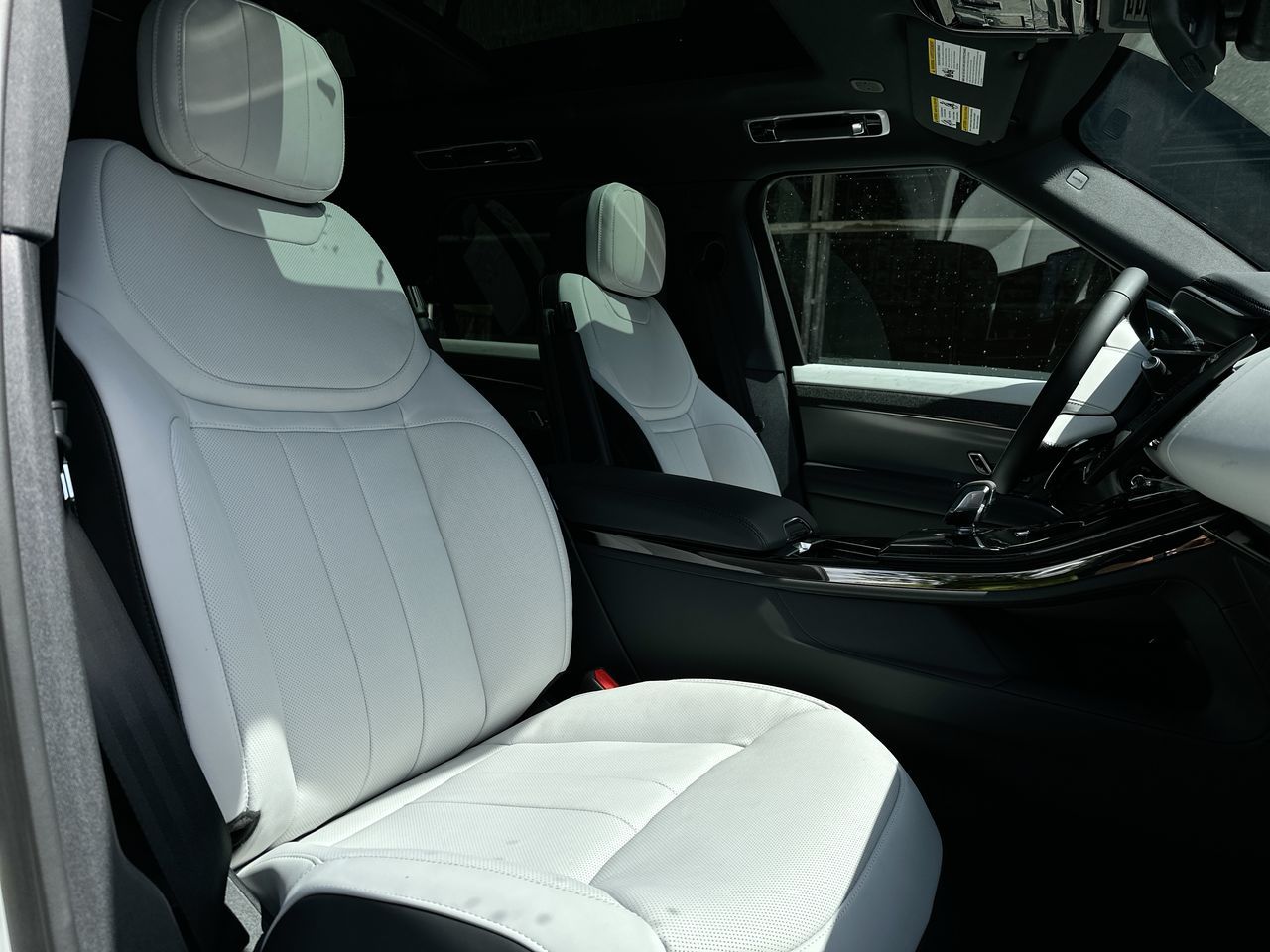 2025 Land Rover RANGE ROVER SPORT Mild Hybrid in Vancouver, British Columbia