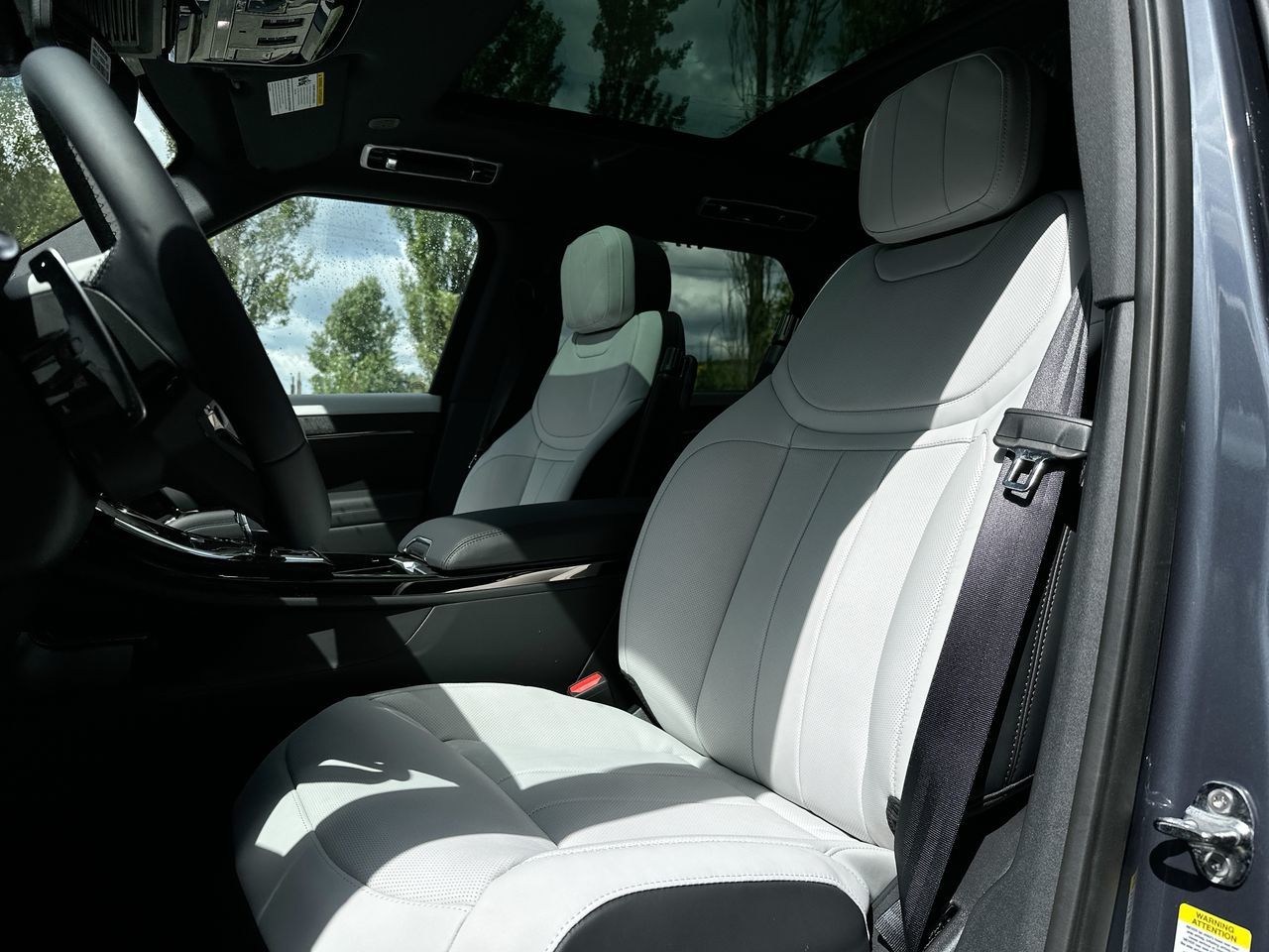 2025 Land Rover RANGE ROVER SPORT Mild Hybrid in Vancouver, British Columbia