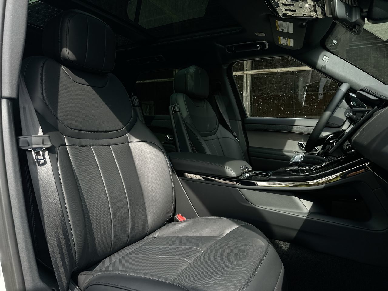 2025 Land Rover RANGE ROVER SPORT Mild Hybrid in Vancouver, British Columbia
