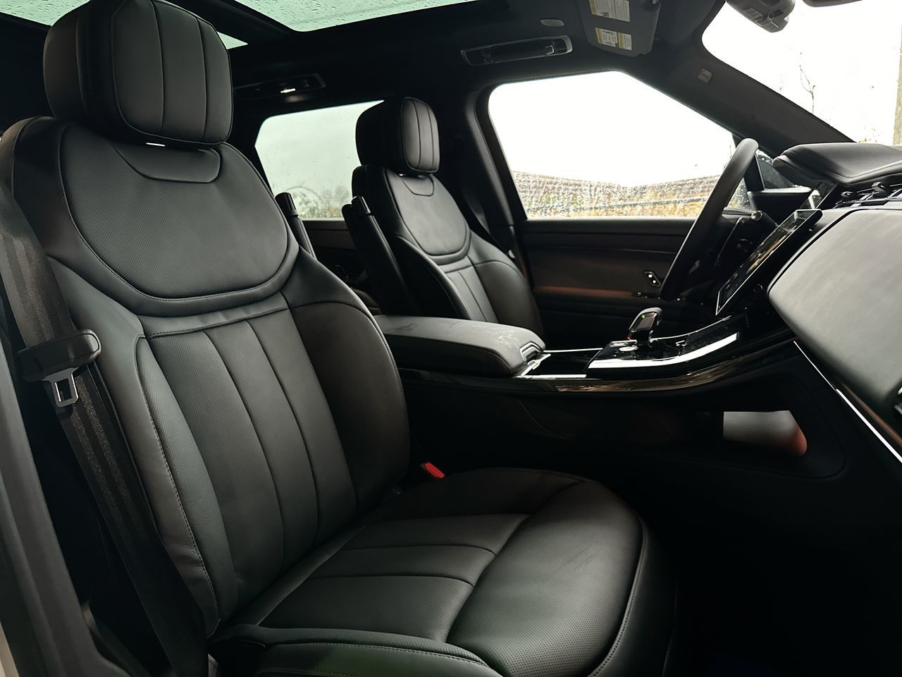 2025 Land Rover RANGE ROVER SPORT Mild Hybrid in Vancouver, British Columbia