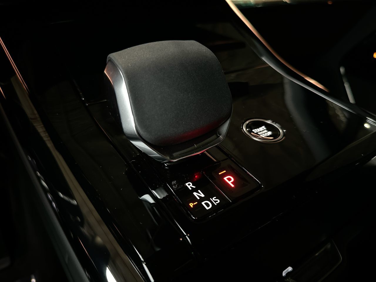 2025  Range Rover Sport Mild Hybrid