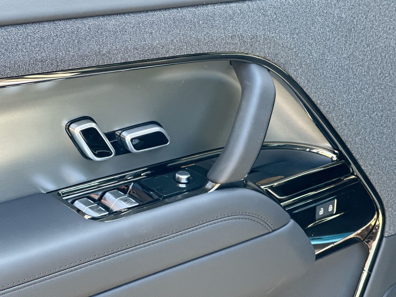 2025  Range Rover Sport Mild Hybrid