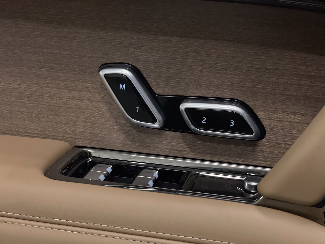 2025  Range Rover Sport Mild Hybrid