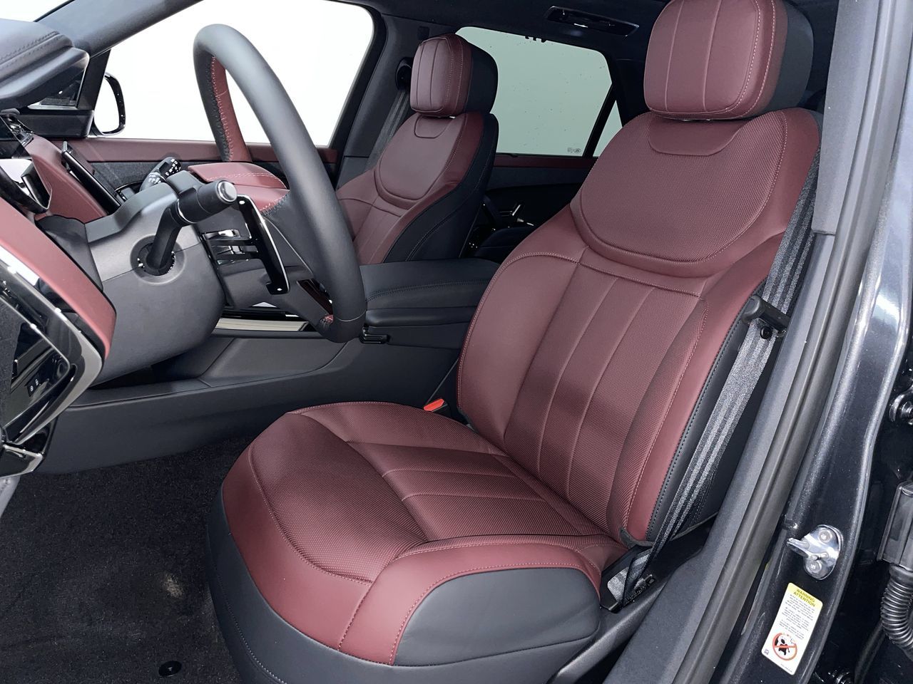 2025 Land Rover Range Rover Sport Mild Hybrid in Vancouver, British Columbia